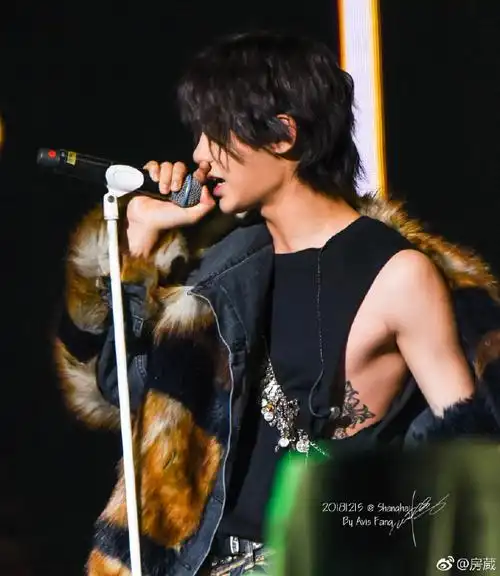 justin二巡上海站回顾首唱新歌全能百变舞台焦点的反转魅力