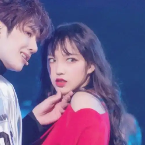 啊啊啊真的是超喜欢他俩啊,太甜了唔我的妈鸭!