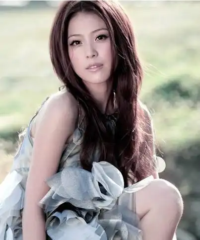 卓文萱经纪公司华娱艺能