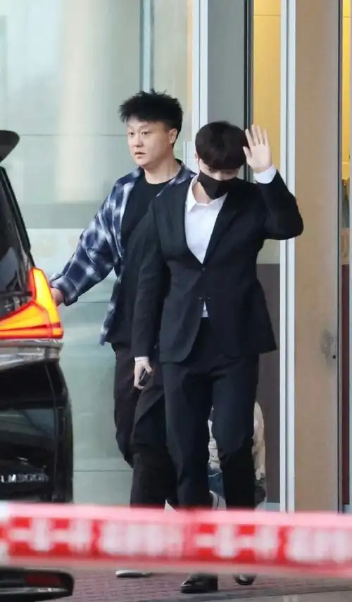 张艺兴去看苏堤春晓了##看苏堤春晓偶遇张艺兴