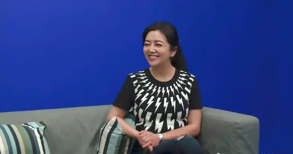 回顾江珊:四度爱上硬汉,和靳东意难平,现和新丈夫快乐相伴