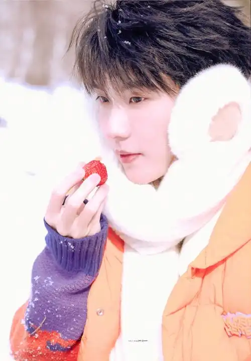 草莓奶油小蛋糕  #马嘉祺说岛上太舒服了