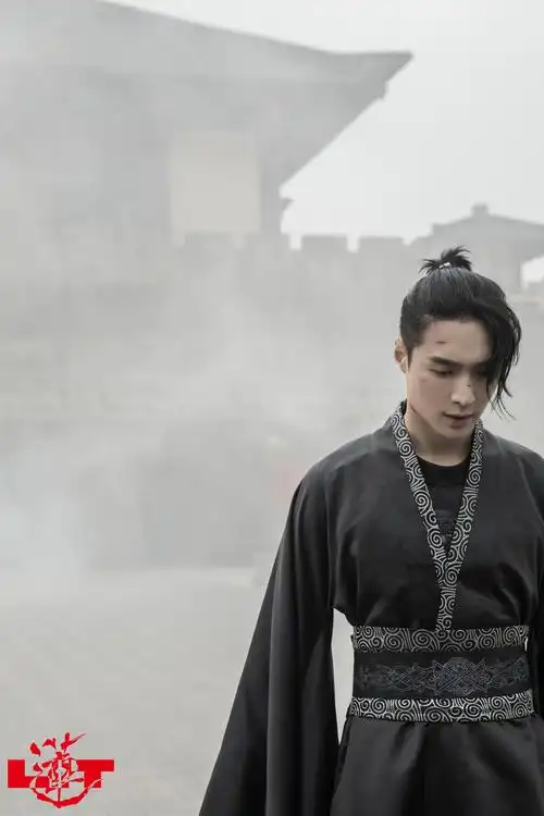 张艺兴新专辑《莲》上线首日破多项纪录 海内外反响热烈引爆口碑