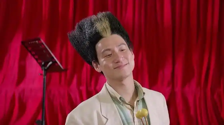 《超级学校霸王》里的"扫把头"张学友塑造出的最经典的角色,莫过于