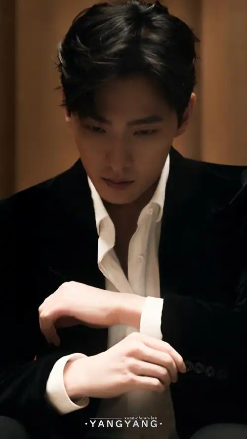 杨洋娇你自在发光##杨洋法国娇兰全球代言人##杨洋