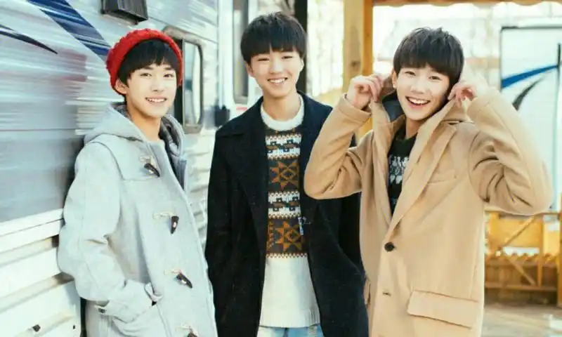 tfboys  #tnt时代少年团  宝贝们 打扰一下啦 最近在做一个账号 弦