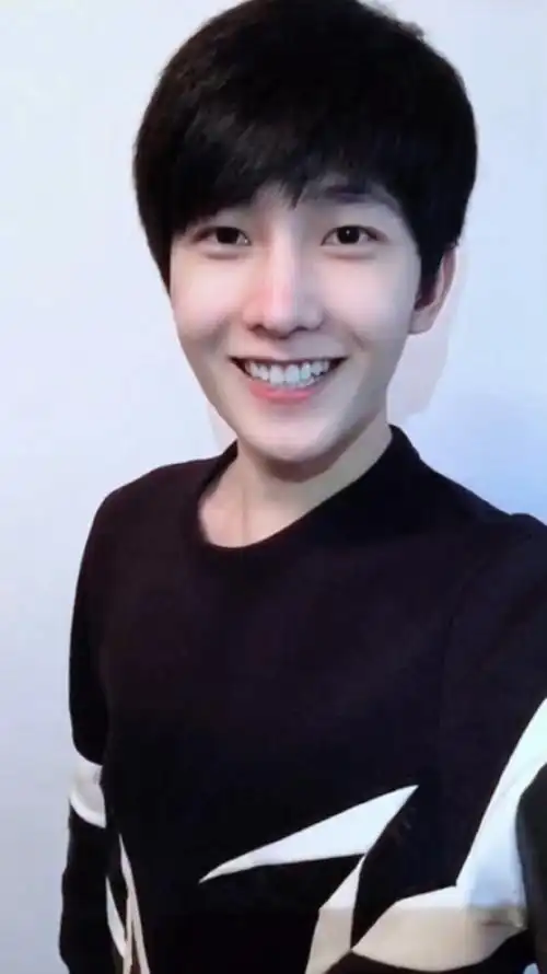 杨洋韩立##杨洋展昭