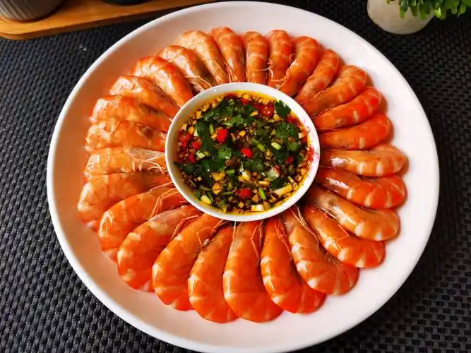 水煮虾(水煮虾是冷水还是热水下锅)