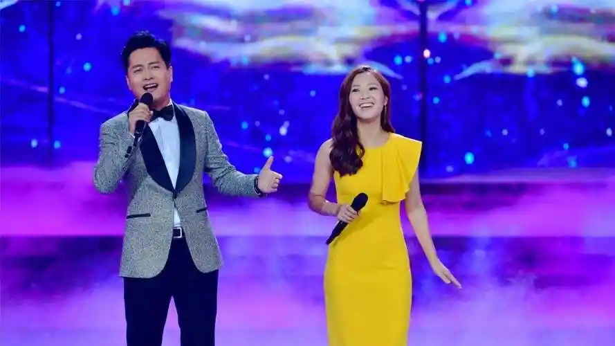 云朵:和师父刀郎情同父女,心系家乡四川,35岁未婚惹人疼