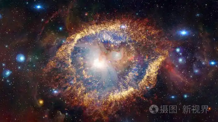 螺旋星云是位于水瓶座大型行星状星云这幅图像由美国国家航空航天局