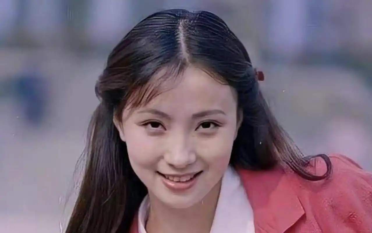 年轻时的陶虹,甜美可人,太漂亮了.