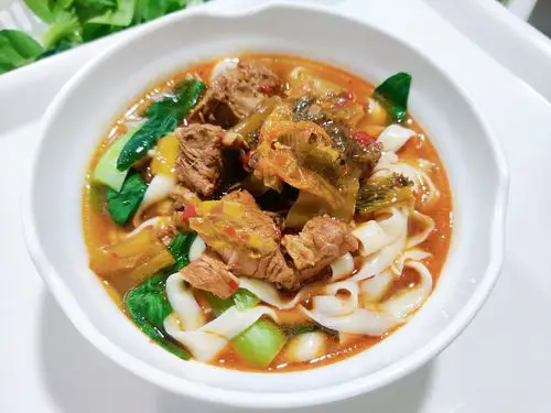 30 晚餐 写美篇酸菜排骨面