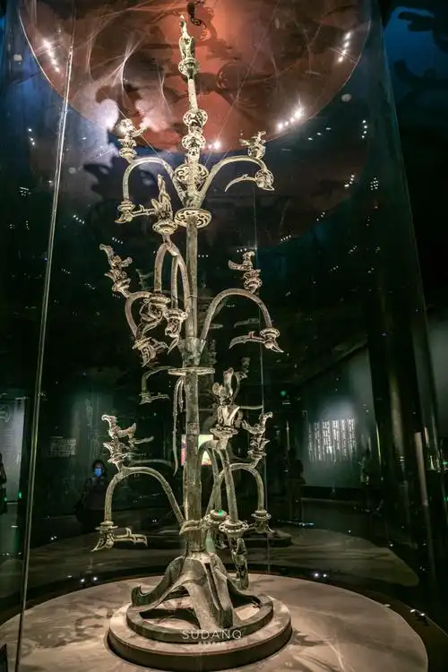 三星堆出土的通天神树是何物?