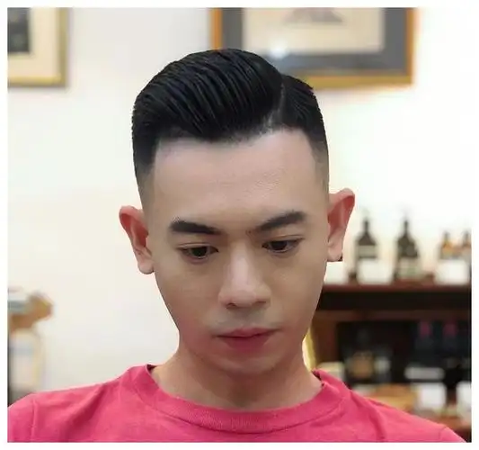 男生露额发型怎么剪好看试试这4款帅气造型新潮流显魅力