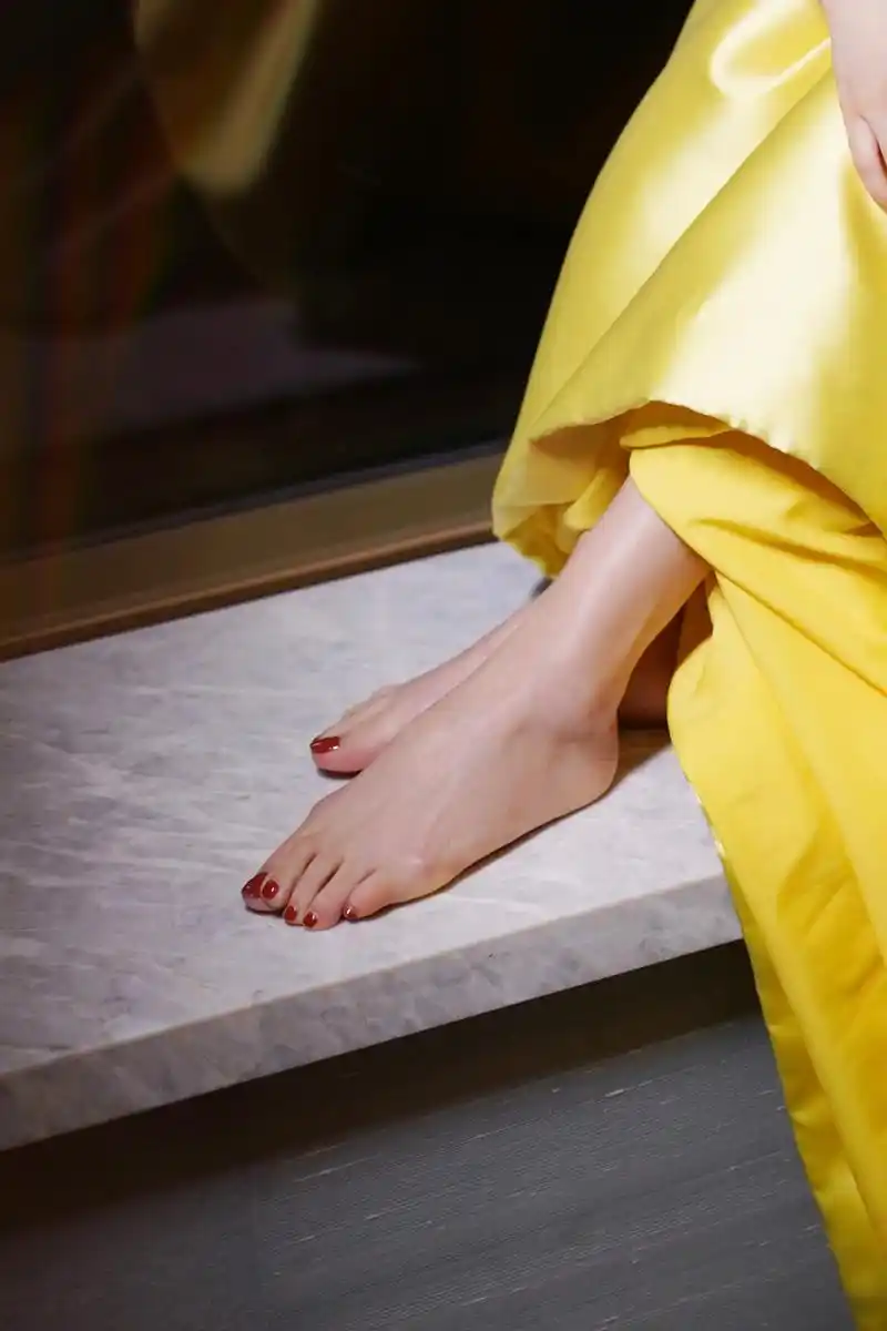 朱珠  性感美女美腿玉足合集