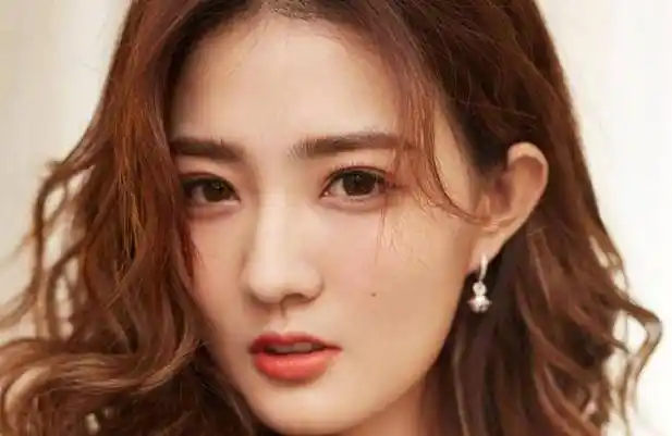 原创徐璐在录制节目时生理期遇上潜水摄影师将这样的尴尬缓解了