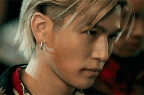 我一直想知道热血高校里小栗旬超帅的校服是哪买的