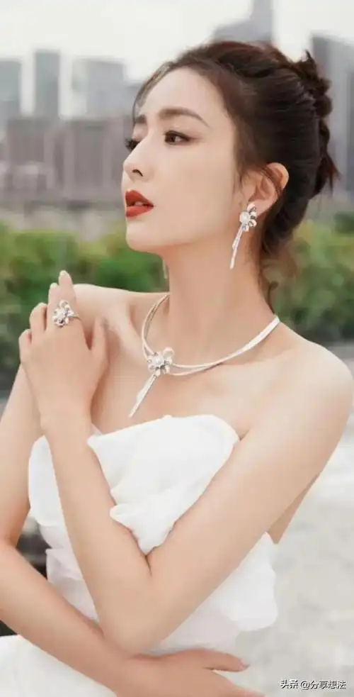 佟丽娅明星壁纸27