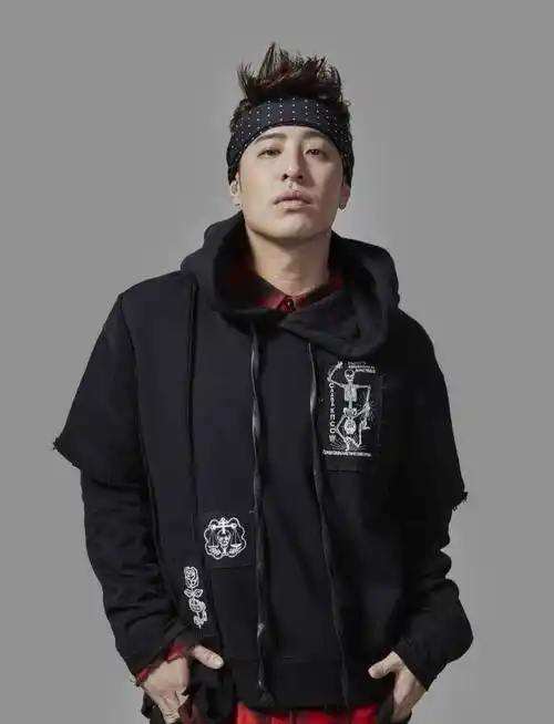 潘玮柏_照片_长相