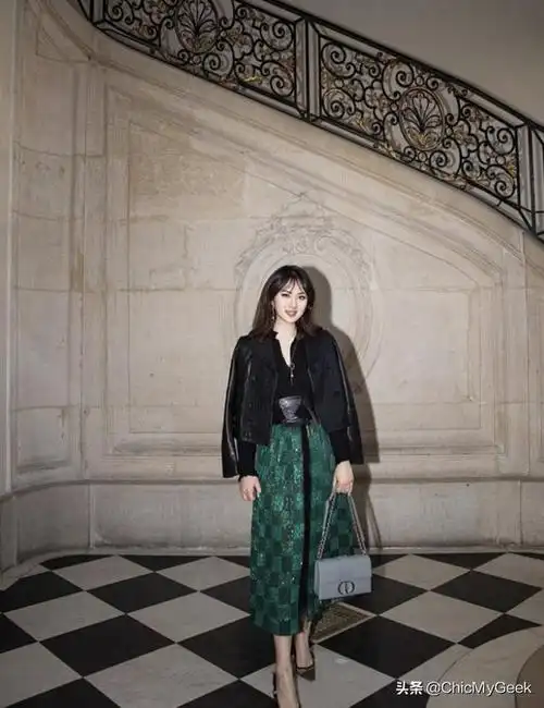 拒绝何猷君追求家有二百亿身家华为小公主姚安娜背景大公开