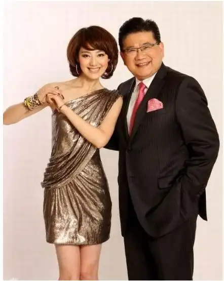 前脚被央视退回后脚绯闻缠身前央视主持人王冠到底得罪了谁