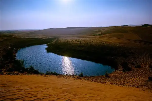 腾格里沙漠月亮湖 - 成人票