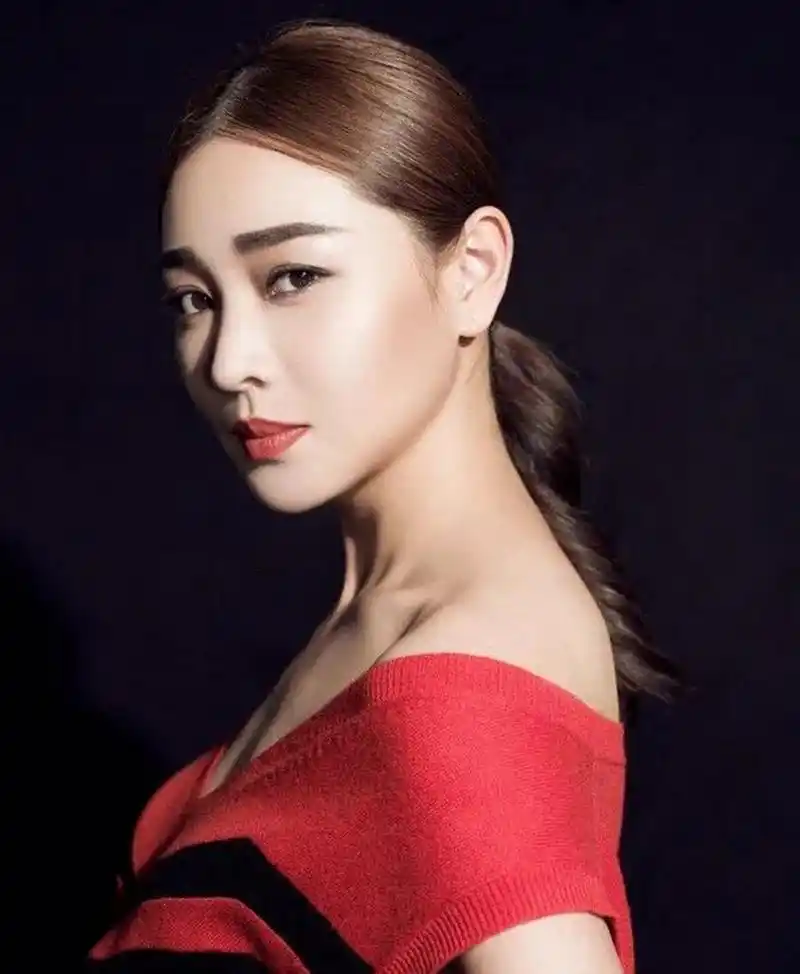 王维维的传统女性美