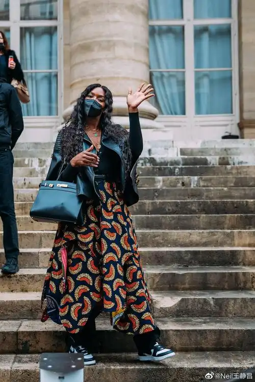 2021春夏巴黎高定时装周街拍