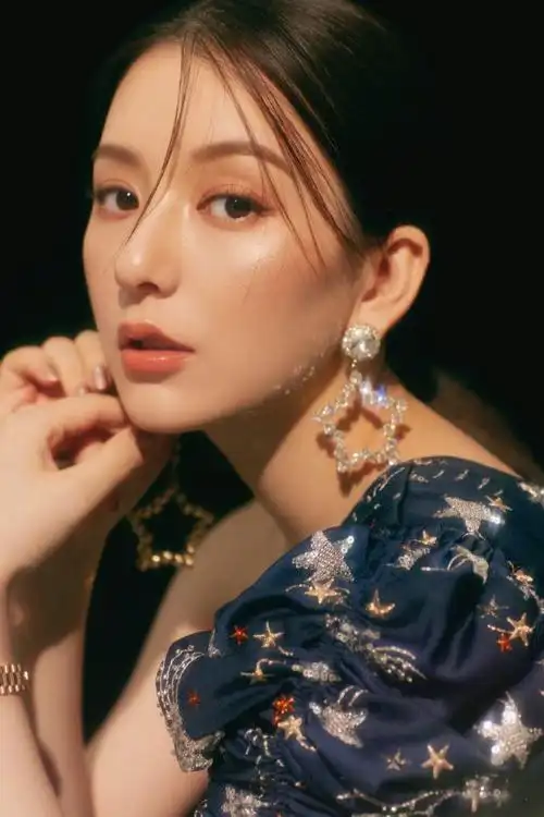 方媛精致时尚写真图片