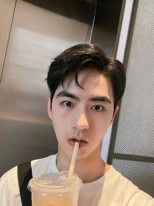 你最想要的9款男生逗号刘海发型!_三七_恶意_侵权