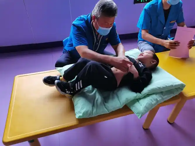 少林一幼～小三班:我们体检啦!