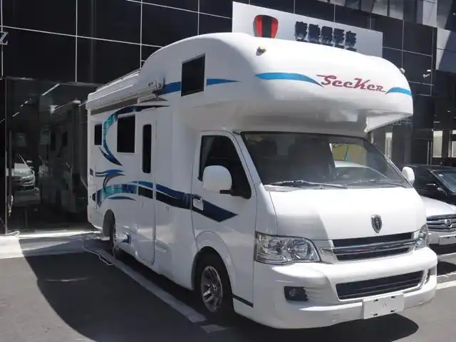 金杯大海狮c型二代房车