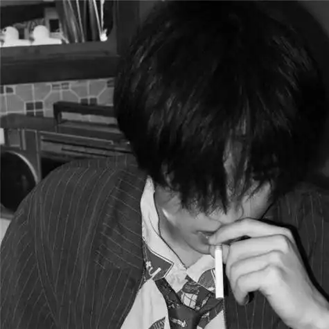 黑白男生头像高冷气质 最帅最冷酷的男生头像黑白大全
