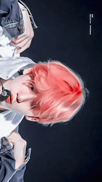 边伯贤 三格壁纸