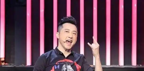 在《中国好声音》第一季中,吴莫愁是谁的学员_庾澄庆_音乐_节目