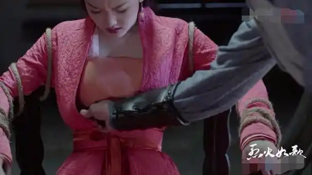 《烈火如歌》薰衣狠心杀害热巴,蝶衣遭内鬼当场炸死