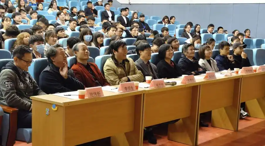 能源工程系主任邹丽新,电子信息工程系主任陈蕾,机电工程系主任钱志良