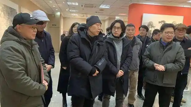 中国美协第十四届全国美展专家组莅临湖北观摩指导