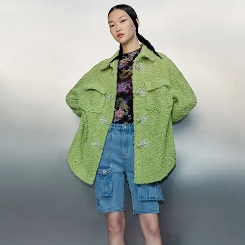 uooyaa/乌丫春季经典款复古反光盘扣仿羊羔毛时髦外套