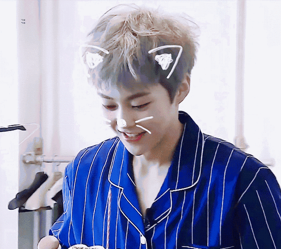 高颜值爱豆安利#92#爱豆神图#○exo#金珉锡[超话]#△白发|银发