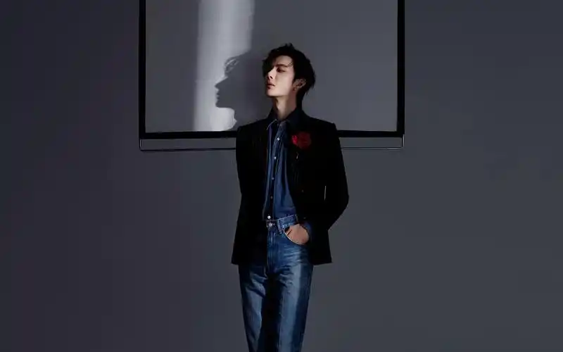 禁欲少年王一博帅气图片桌面壁纸