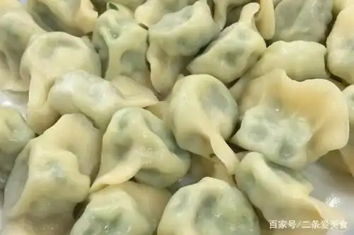 春天最鲜的饺子,11元块钱的肉,1块钱的菜,锅中一煮全家吃上瘾