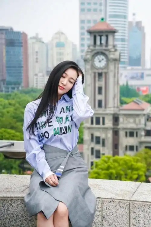 吹爆谭晶这套中国风礼服!"国家队选手"都这么会穿的吗?