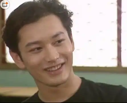 黄晓明gif青涩照gif眉清目秀gif帅气gif