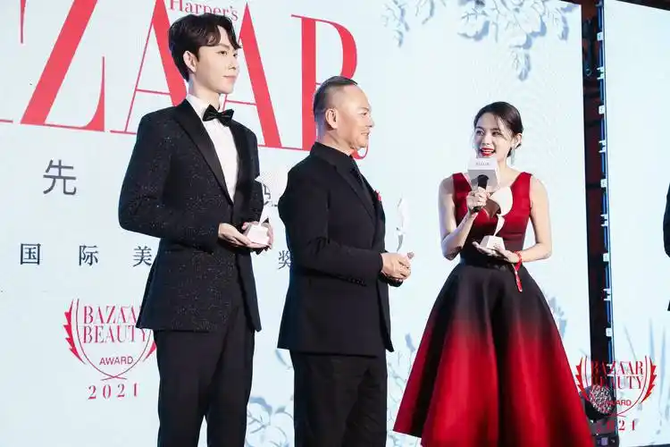 2021芭莎国际美妆大奖颁奖盛典赋能多元化美学理念让美超越时光