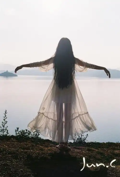 女生背影皮肤_女生qq皮肤_我要个性网