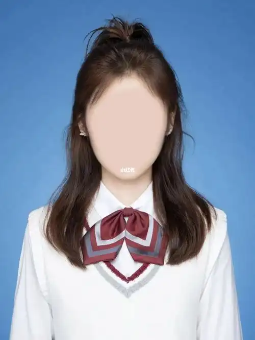 高马尾证件照也太好看了叭