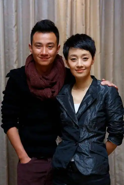 文章和马伊琍,人生差距一个天一个地_一小区3位同名新郎同天结婚_管虎