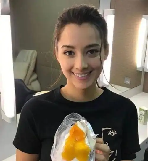 中英混血护士夺冠港姐苏格兰长大因太胖险遭淘汰