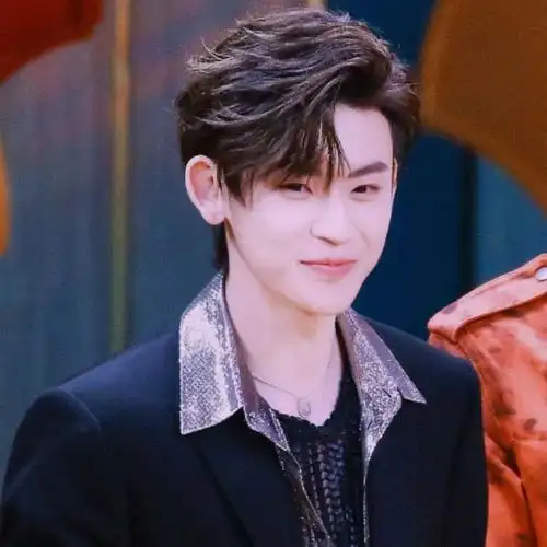 爱豆头像壁纸 王琳凯